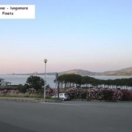 A Terrace Near The Sea Semesterbostad